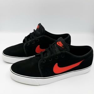 nike toki low red